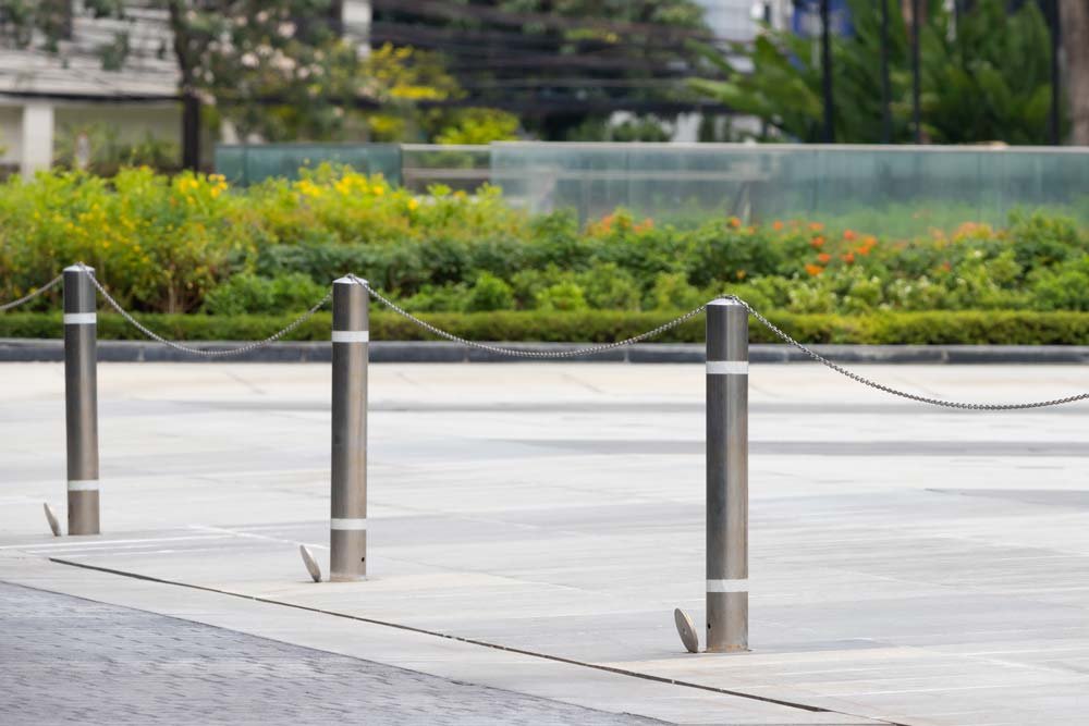 Manual And Telescopic Residential Bollards